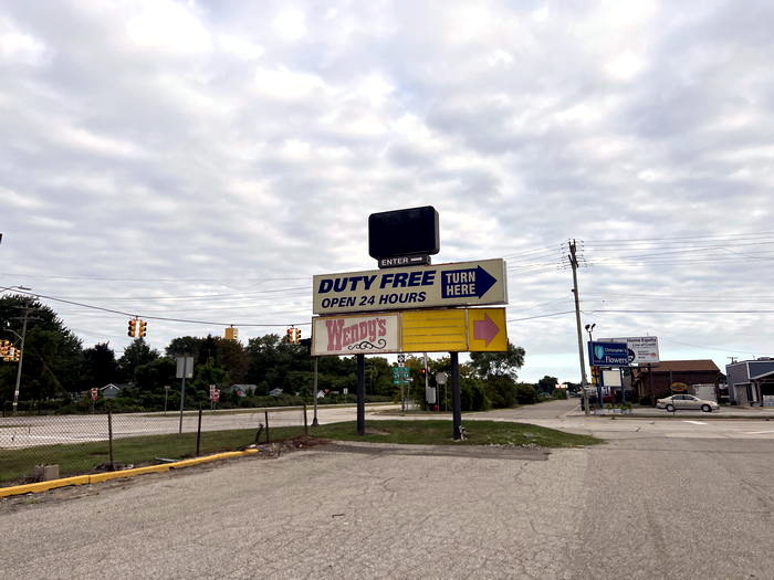 Port Huron Lanes - September 2022 Photo (newer photo)